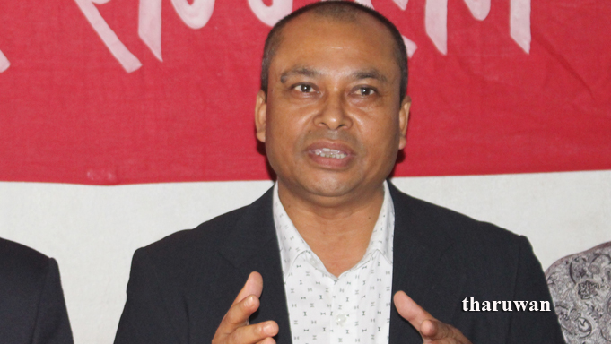 ‘संसारको उत्कृष्ट संविधान भन्नेहरु छ महिना नवित्दै किन संशोधन गरे ?’