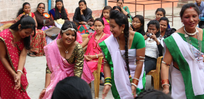 Tharu woman celebrate Sama Chakewa in kathmandu 06