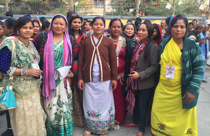 Tharu Mahila Tha Ka Sa