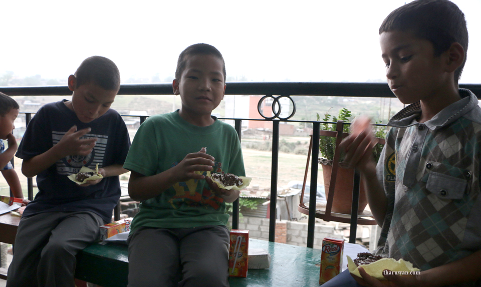 Barsha lekhi miss Nepal international celebrating her birthday a t orphans house 04