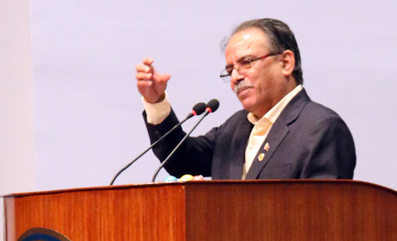 ओलीले सरकार छाड्न उक्साए : दाहाल