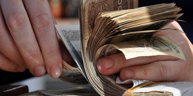 घुस लिँदालिँदै नापी सर्वेक्षक शम्भुप्रसाद चौधरी पक्राउ