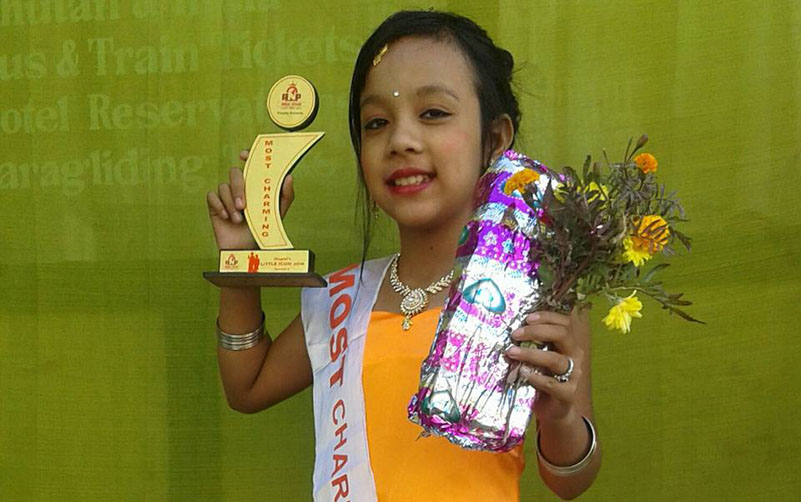 प्राप्ती चौधरीलाई मस्ट चार्मिङ अवार्ड