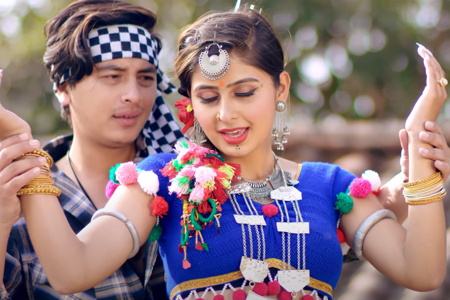 पल शाह र गरिमा शर्मा अभिनित थारु गीत युट्युबको नेपाल ट्रेन्डिङमा