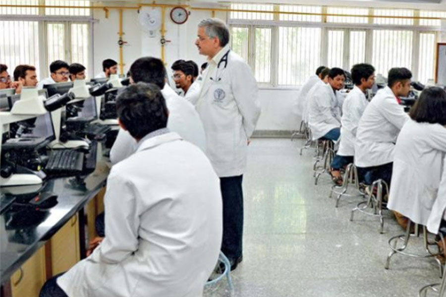 चीनका विश्वविद्यालयमा विद्यार्थी भर्ना नगर्न भारतको चेतावनी