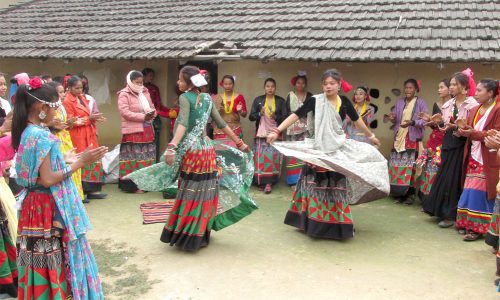 थारू समुदायमा भयावह बन्दै सिकलसेल एनिमिया, ५ हजार जनाको परीक्षण गर्दै राप्ती स्वास्थ्य विज्ञान प्रतिष्ठान