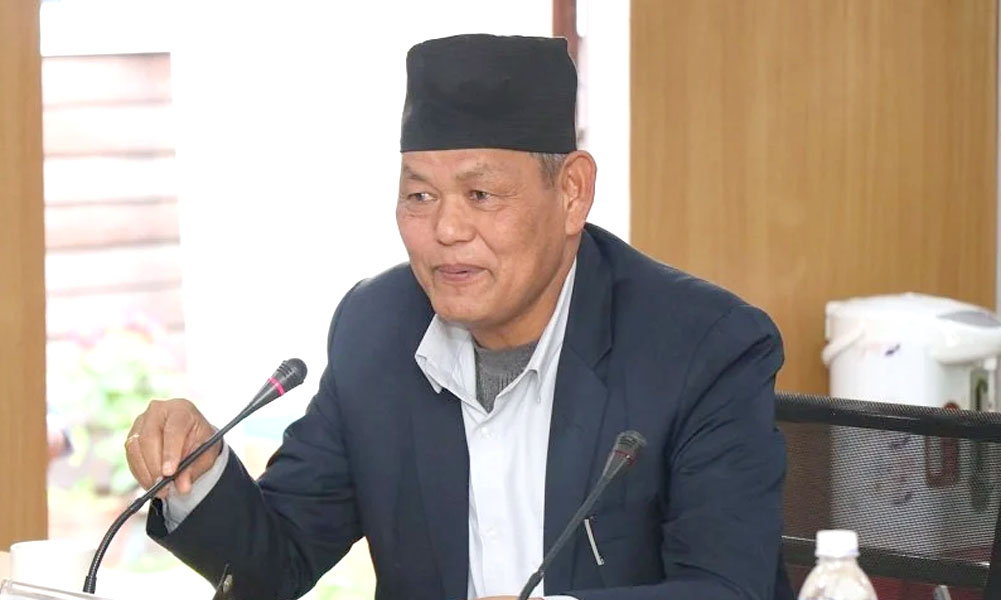 लोकसेवामा ‘थारु कलस्टर’ नछुट्याए राज्यले थारूमाथि अन्याय गरिरहेको छ : मन्त्री चौधरी