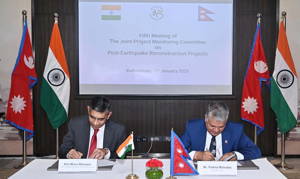 भारतीय सहायतामा पुनर्निर्माण भइरहेका परियोजनाहरूको दुवै पक्षले गरे समीक्षा