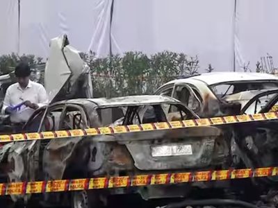 दिल्ली कार विस्फोटमा ‘अमोनियम नाइट्रेट’ प्रयोग भएको खुलासा, तीन जना पक्राउ