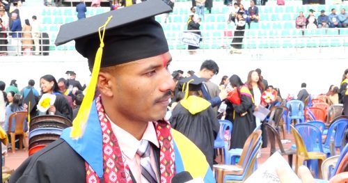 दीक्षित भएपछि धुरुधुरु रोए शिव नारायण थारू