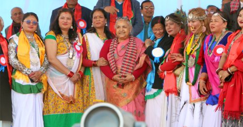 थारु भान्सामा पाक्ने प्रत्येक परिकारको स्वाद मेरो जिब्रोमा भिजेको छ : प्रधानमन्त्री कार्की