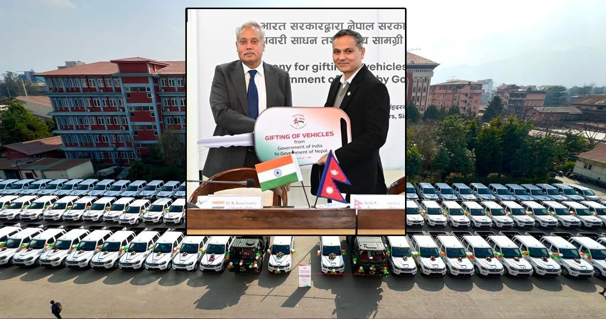 भारतले तेस्रो खेपमा नेपाल सरकारलाई दियो ५० ट्रकसहित २७० बढी सवारी साधन