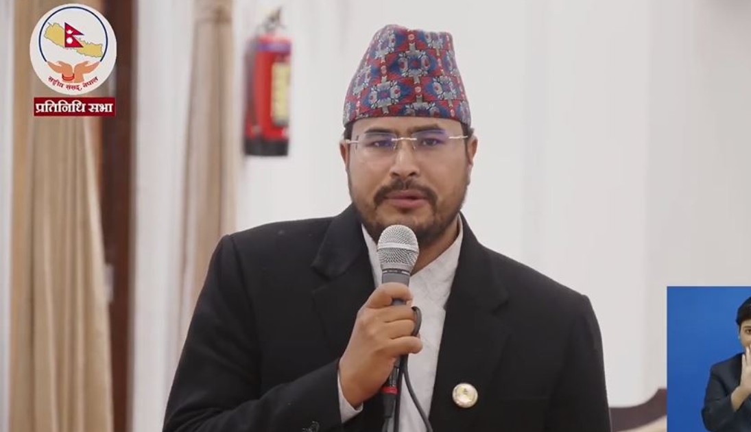 ज्ञानेन्द्र शाहीको प्रस्ताव – सडकमा खाल्डा भेटिए सरकारलाई एक लाख जरिवाना तिराउनुपर्ने कानुन ल्याऔं