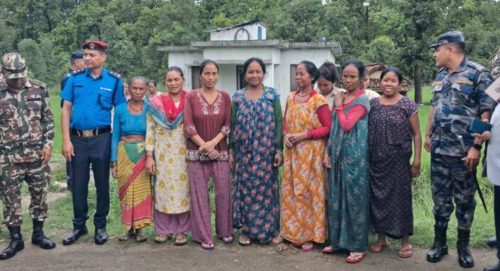 फुट्की खोज्न जंगल पसेकी थारू महिलाहरूको भोगेको त्यो रात