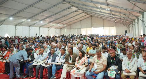 कांग्रेसको कार्यसमितिमा आउन २४ जना थारूहरूको उम्मेदवारी